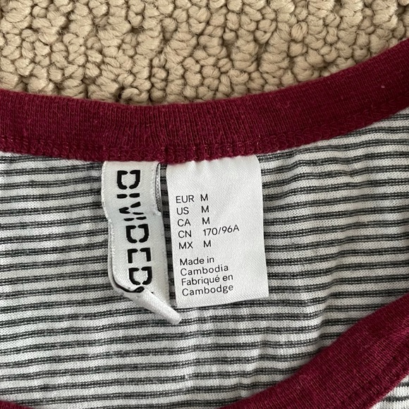 Stripped Cropped Tee - Picture 2 of 2